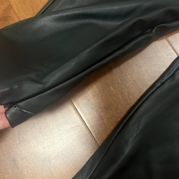 Zara faux leather pants - Picture 4 of 4
